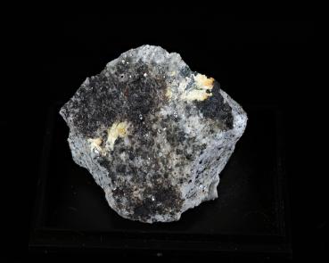 Asbecasite
